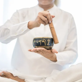 Innovative Recovery: Cutting-Edge Therapies & Holistic Healing