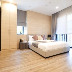 A clean modern bedroom.